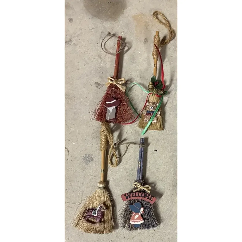 Vintage Wooden Christmas Ornaments Horns Bird Nest Baskets Brooms Stocking